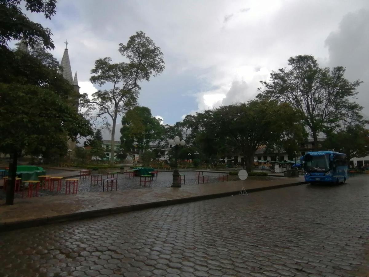 Hostal Y Cabanas Los Juanes Jardín Eksteriør bilde
