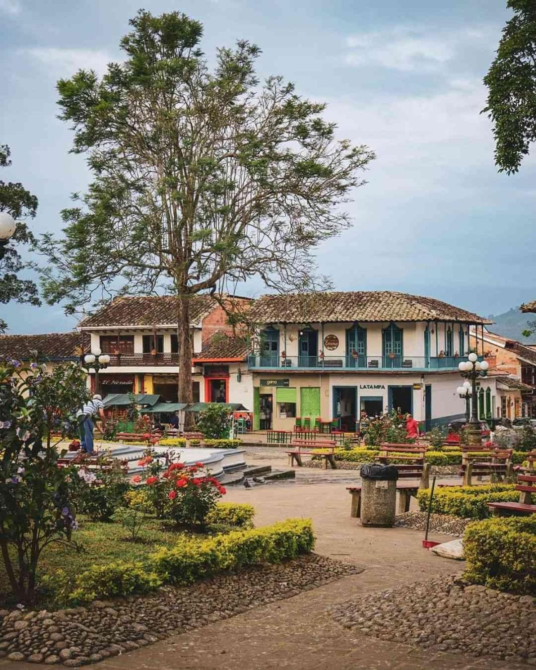 Hostal Y Cabanas Los Juanes Jardín Eksteriør bilde