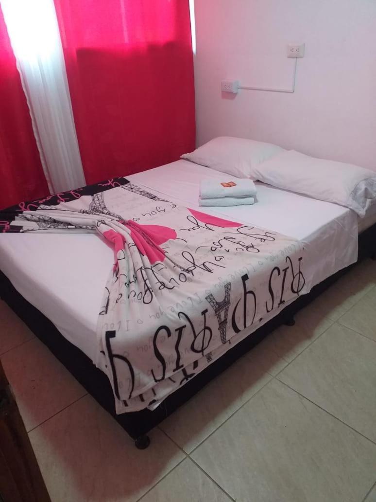 Hostal Y Cabanas Los Juanes Jardín Eksteriør bilde